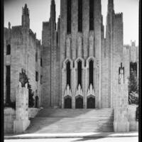 Meyers Photo Shop. "Boston Avenue Methodist Church." Photograph. From The Gateway to Oklahoma History. https://gateway.okhistory.org/ark:/67531/metadc1122655/m1/1/?q=boston%20avenue%20methodist%20church (accessed September 19, 2023).