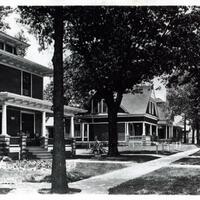 "Residence in Tulsa." Photograph. n.d. From The Gateway to Oklahoma History. https://gateway.okhistory.org/ark:/67531/metadc961562/m1/1/?q=tulsa%20homes (accessed December 19, 2023).