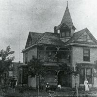 "Home of J.J. Bales." Photograph. 1895. From The Gateway to Oklahoma History. https://gateway.okhistory.org/ark:/67531/metadc1590863/m1/1/?q=home (accessed January 30, 2024).