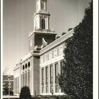 Argo, Jim, photographer. "[Photograph 2012.201.B0982.0041.]" Photograph. 1988. From The Gateway to Oklahoma History. https://gateway.okhistory.org/ark:/67531/metadc1290978/m1/1/?q=Edmon%20low%20library (accessed September 12, 2023).